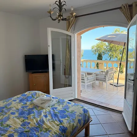 Vu Golf Tropez Stunning Sea View Ferienhaus *