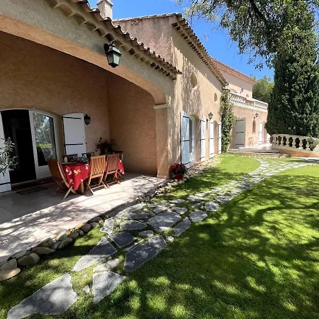 Ferienhaus Vu Golf Tropez Stunning Sea View