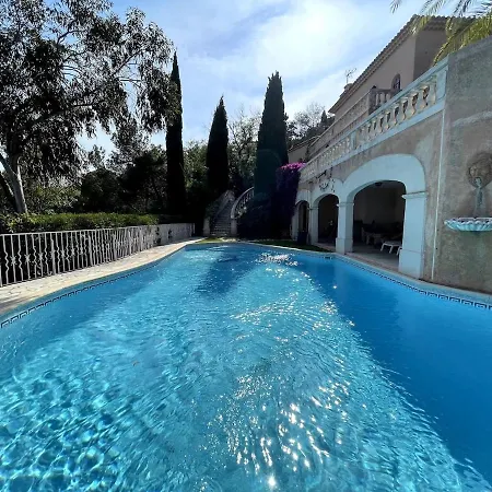 Vu Golf Tropez Stunning Sea View *
