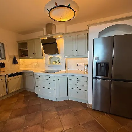 Vu Golf Tropez Stunning Sea View Ferienhaus *