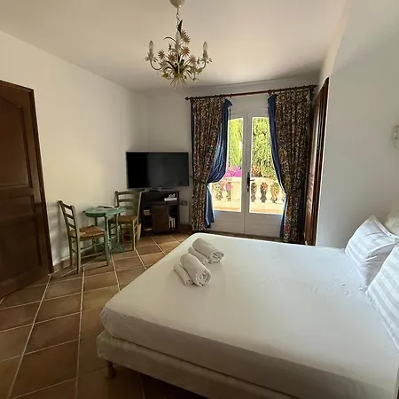 Holiday home Vu Golf Tropez Stunning Sea View
