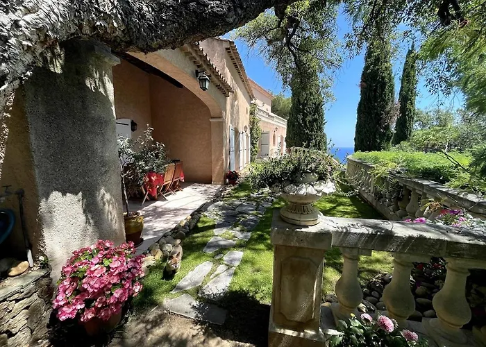 別荘 Vu Golf Tropez Stunning Sea View Saint-Peïre-sur-Mer