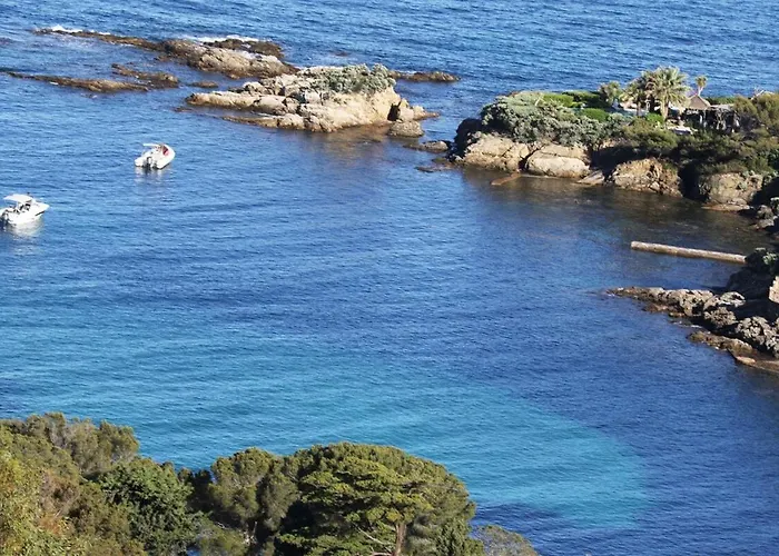 Vu Golf Tropez Stunning Sea View 別荘