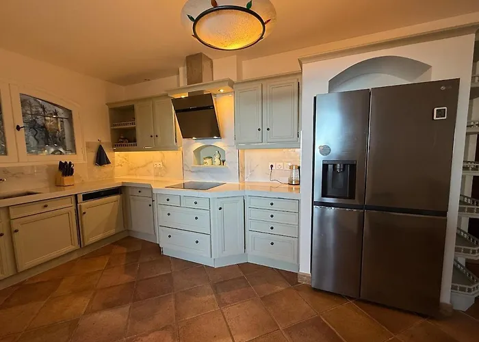 Vu Golf Tropez Stunning Sea View 別荘 *